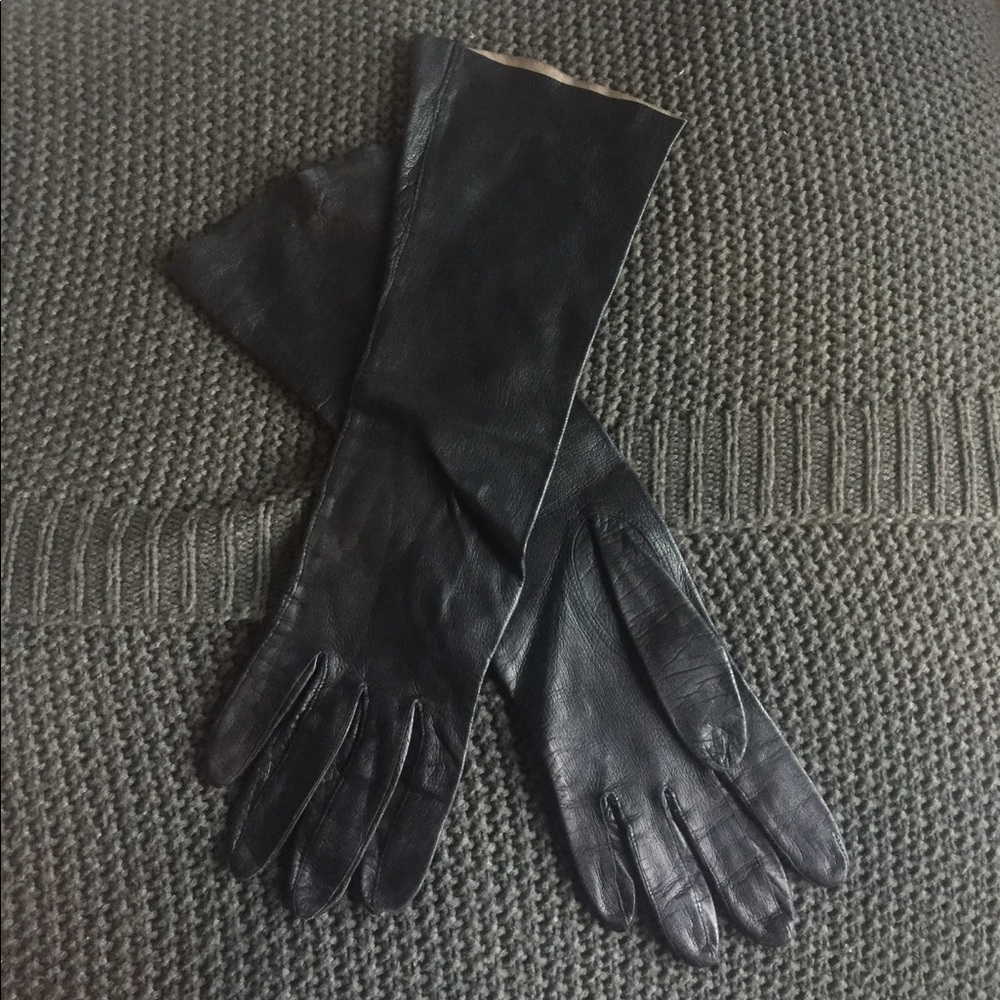 Vintage Black Leather Gloves