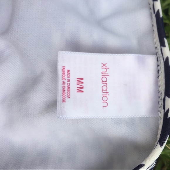 Xhilaration strapless bikini set,L top, M bottom - Picture 3 of 4