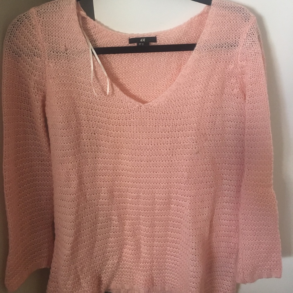 H&M spring pink sweater