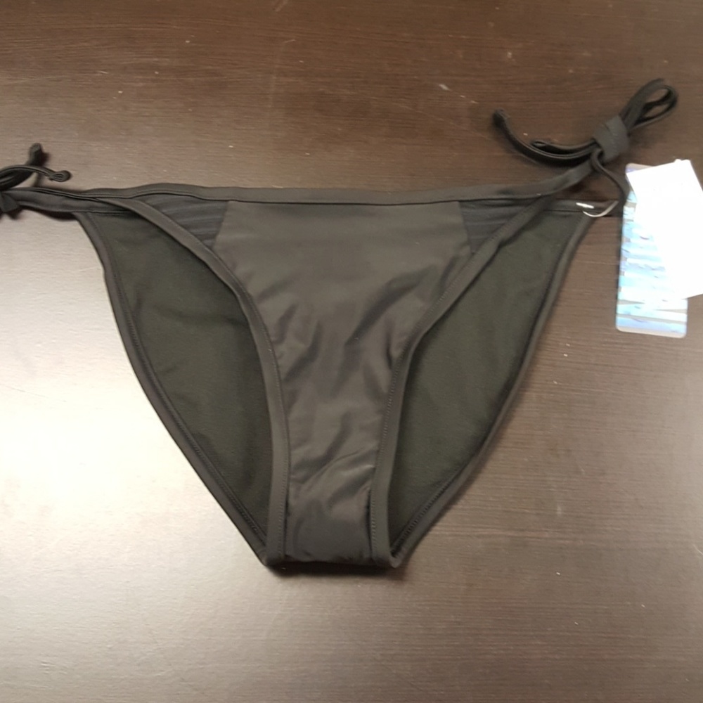 IN MOTION side tie AL swim bottom NWT