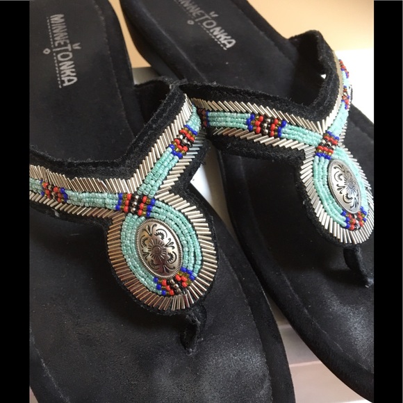 Minnetonka Shoes - Minnetonka Beaded Sandals. Super Cute n Comfy EUC