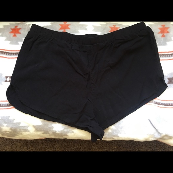 Forever 21 Shorts - Picture 2 of 2
