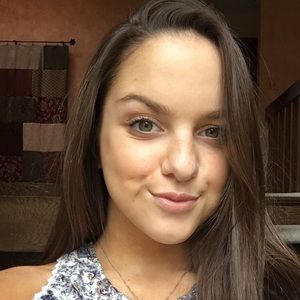 Meet your Posher, Caroline