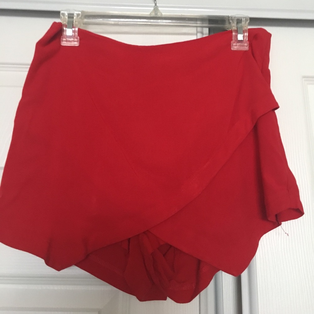 Red skort