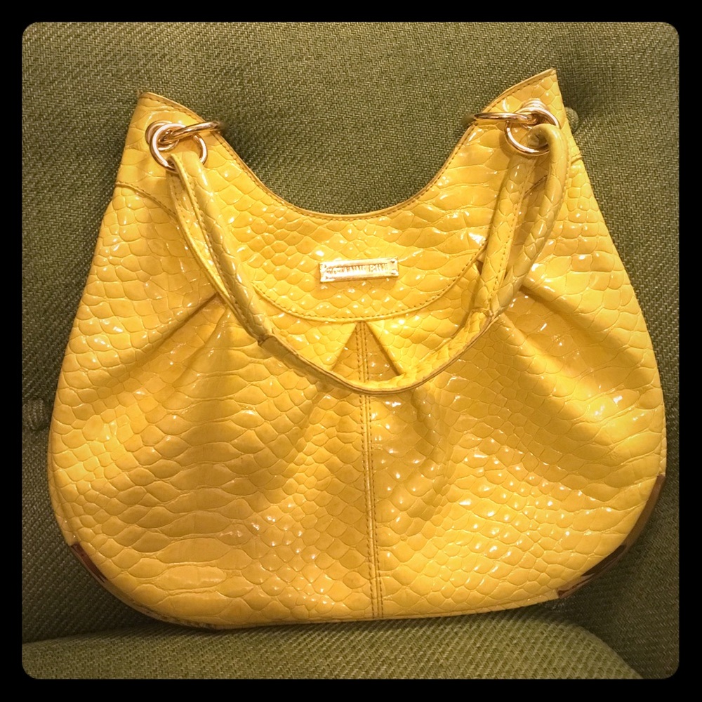 New Gianni Bini bag