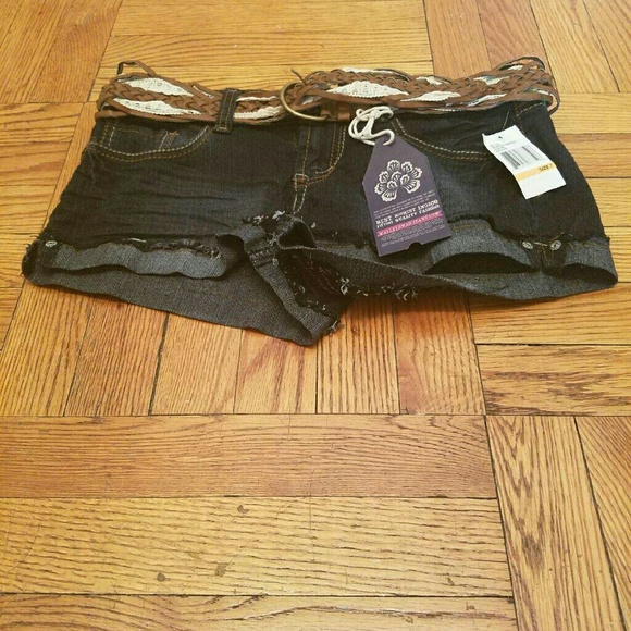 Wallflower indigo jeans shorts new size 7 - Picture 5 of 8