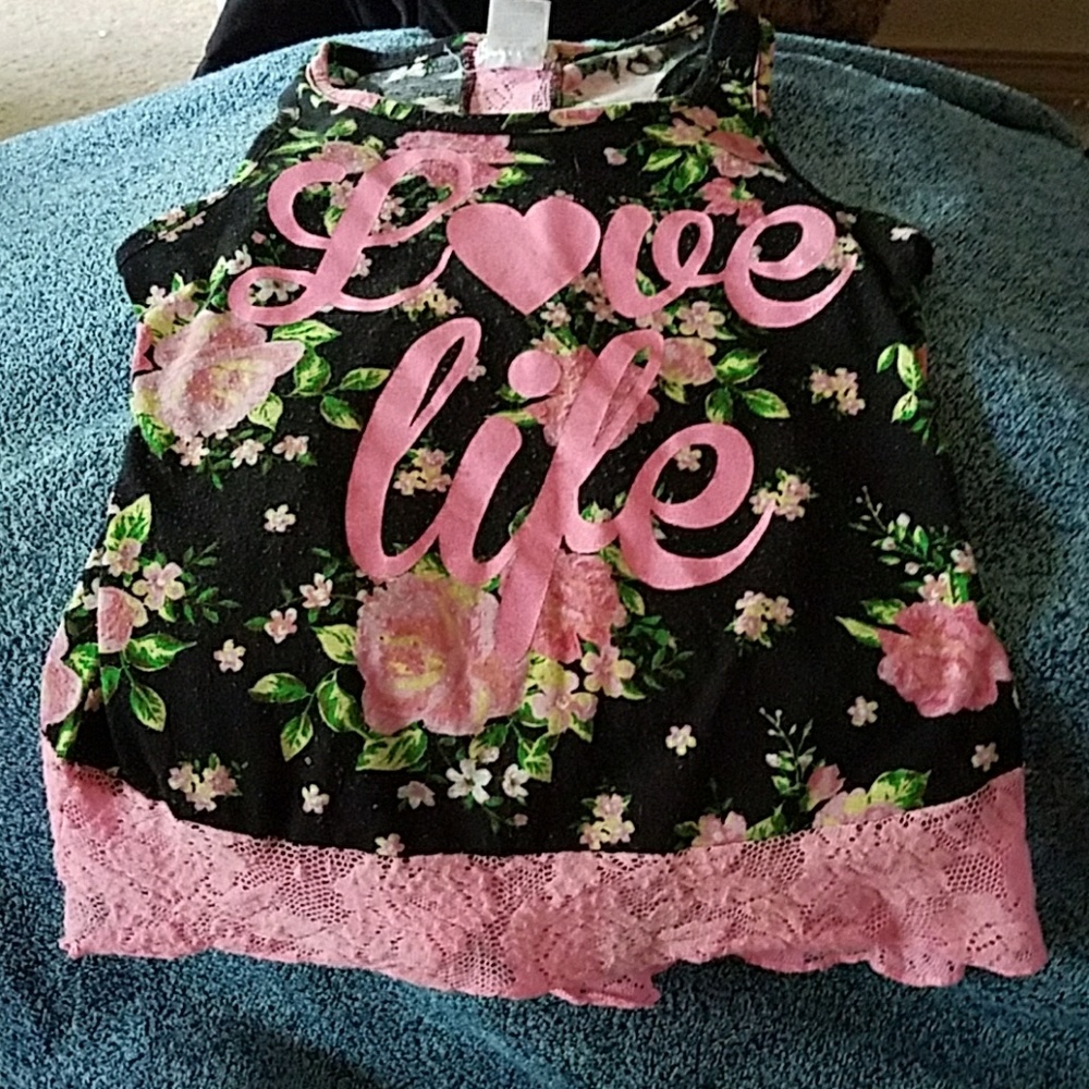 Cute lace tank top