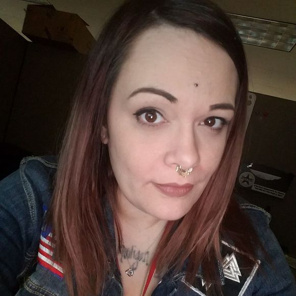 Meet your Posher, Megan - Picture 1 of 1