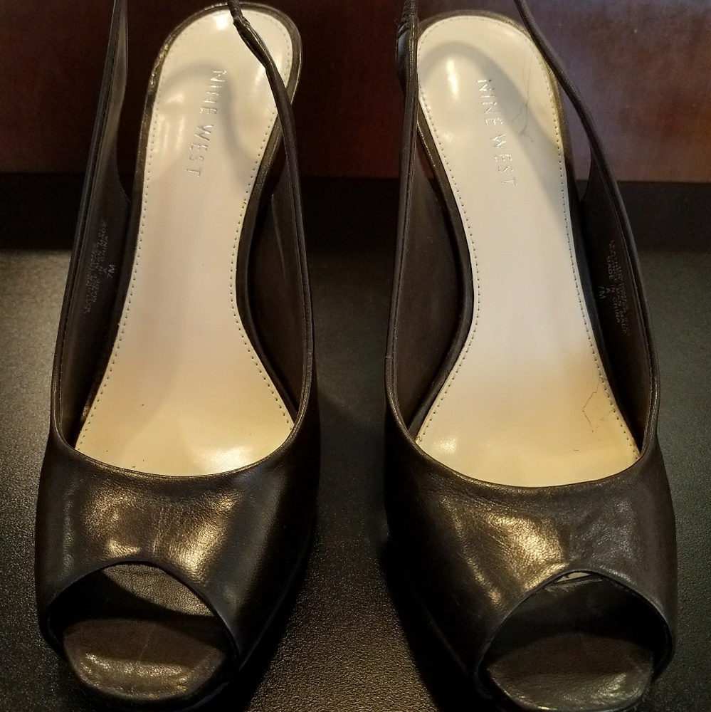 BRAND NEW Nine West ChocolateBrown Sling Back Pump