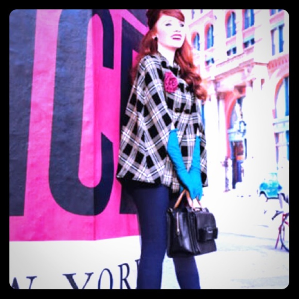 Kate Spade cape Sz S MUST GO! MAKE AN OFFER!