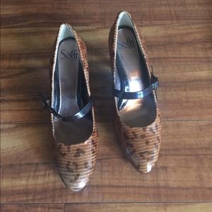 Sofft heels size 61/2 heel 4 in. New
