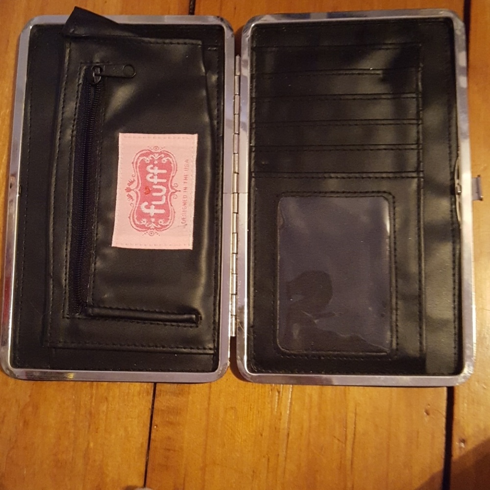 Large wallet - Picture 2 of 2