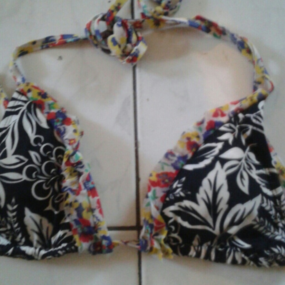 SALE! Seven 7 whole bikini, top and bottoms beautiful great condition