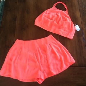 FLASH SALE!⚡️Sexy Two piece short and crop top set