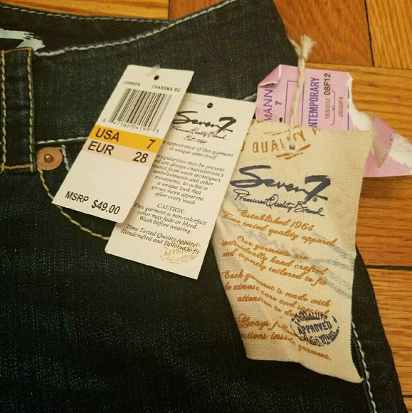 Seven7  jeans shorts  size 7 firm price - Picture 3 of 5