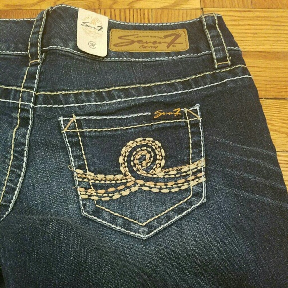 Seven7  jeans shorts  size 7 firm price - Picture 5 of 5