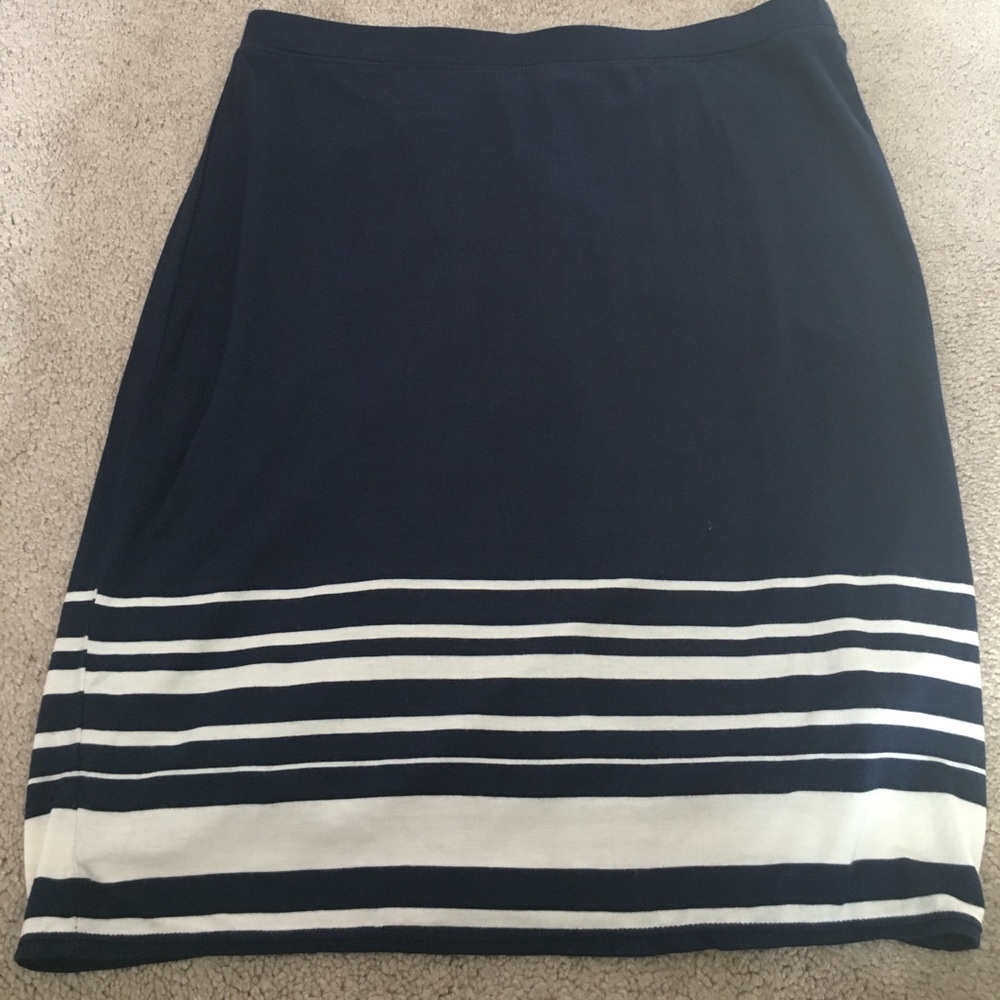 Sale!! Max Studio Skirt 👗