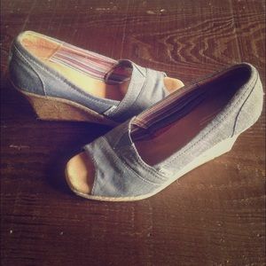 TOMS Denim Peep Toe Wedges Size 9