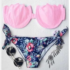 Pink shell top with floral bottom