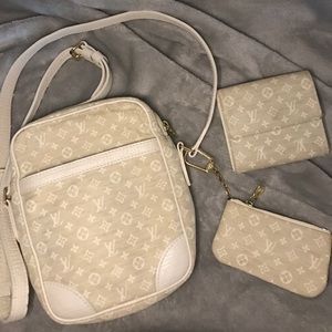 Louis Vuitton Mini Lin Crossbody/key pouch/wallet