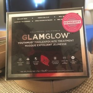 Glamglow Youthmud exfoliant treatment mud masque