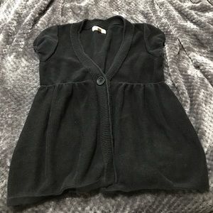 Black short sleeve sweater
