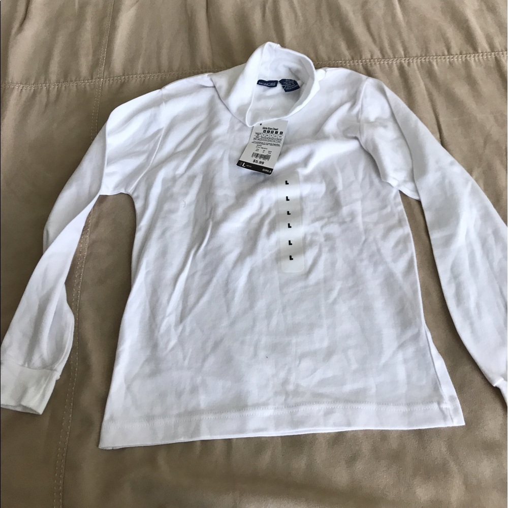2 pieces! Girls white long sleeve tops!