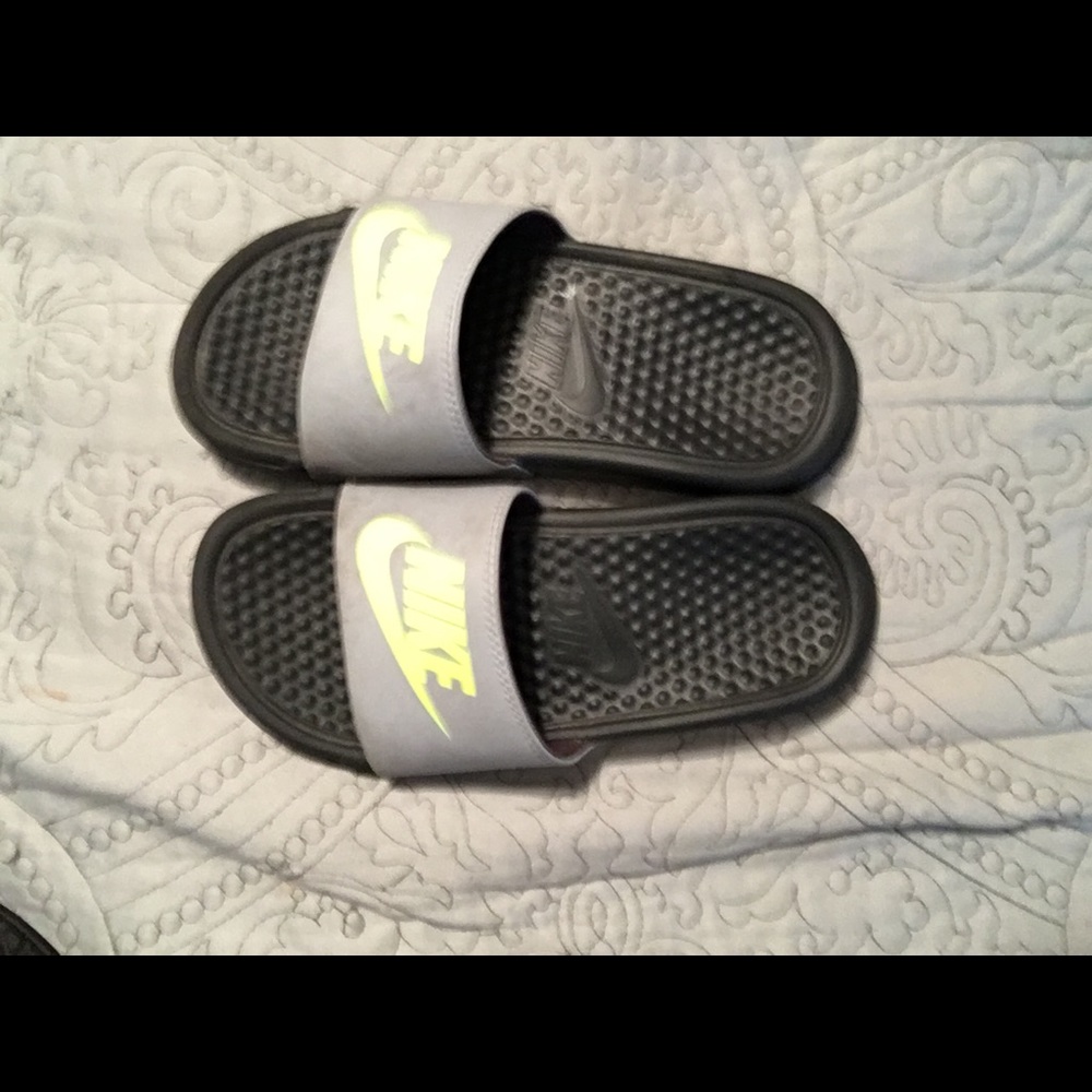 Boys Nike Slides