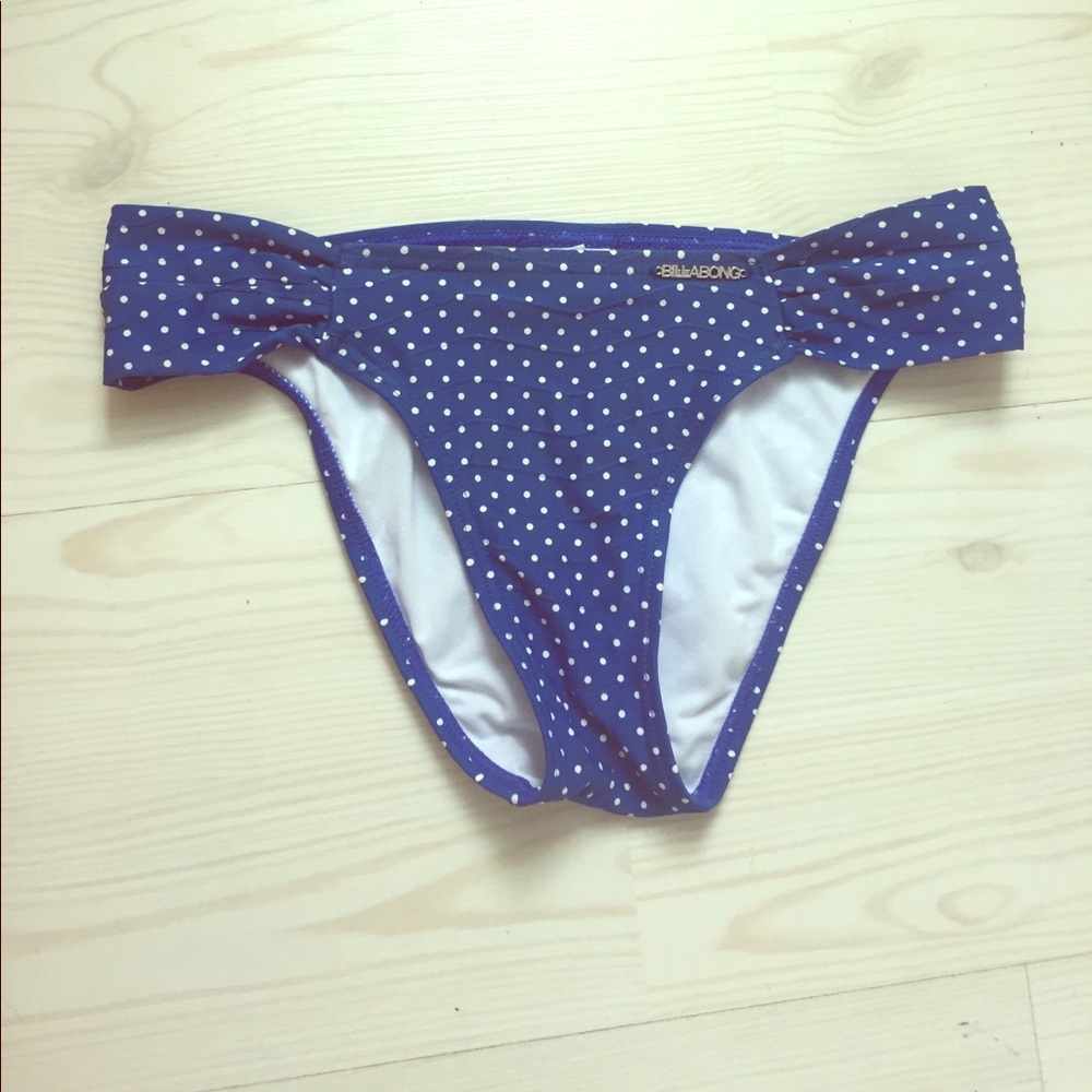 Billabong bikini bottoms size S