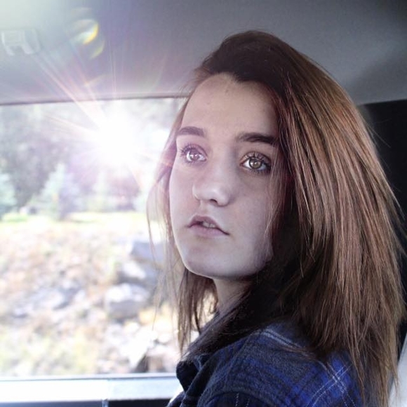 Meet your Posher, Mackenzie - Picture 1 of 1