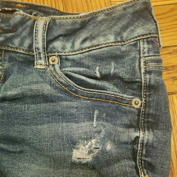 American Eagle   distressed   shorts size 0 - Picture 4 of 6