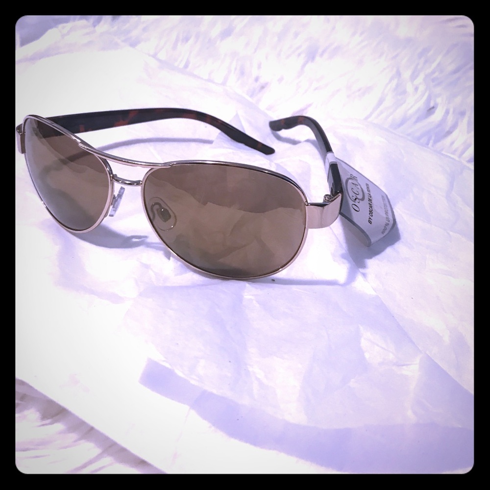 Oscar de la Renta sun glasses