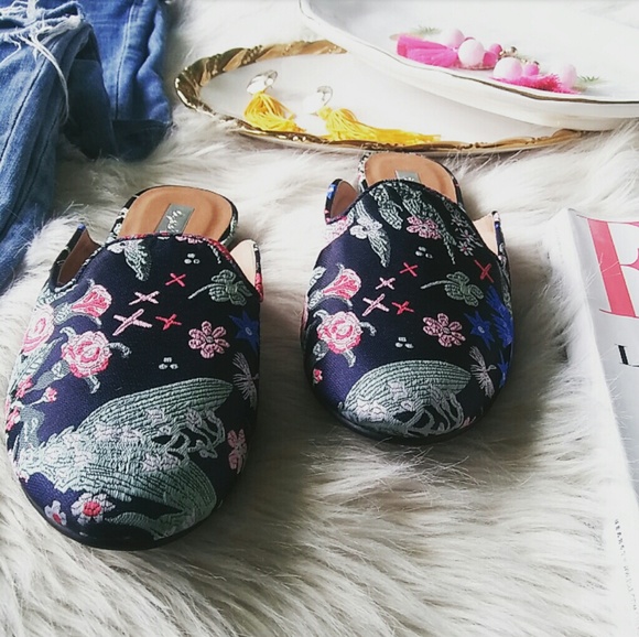 //The Lori// Satin Embroidery mule Flat - Picture 4 of 6