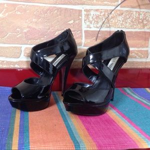 Steve Madden Horizonn Black Heels Sz 7.5 M
