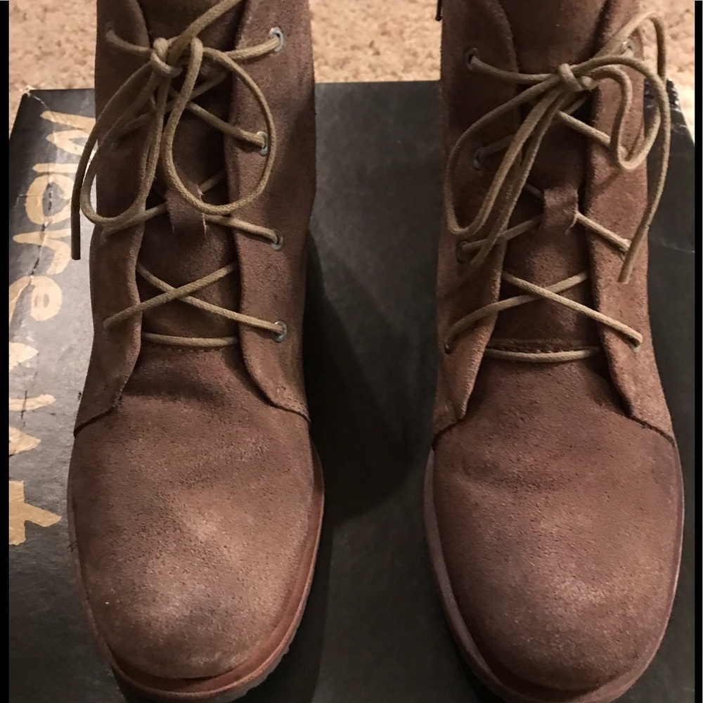Morenatum brown suede boots size 38