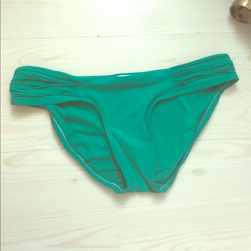 Robin piccone bikini bottom size M