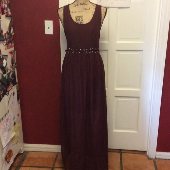 Forever 21 Dresses & Skirts - Gorgeous burgundy forever 21 dress