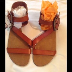 Ecote Leather Sandals