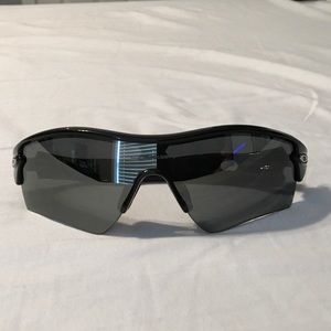 OAKLEY Radar Black Men's Sunglasses **Polarized**