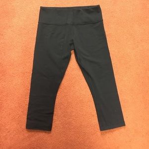 Lululemon Wunder Under Crop Legging Size 6