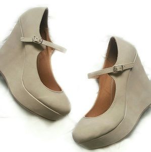 Moda Brand Nude/Tope Heels