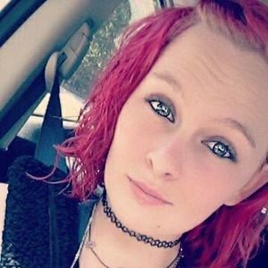 Meet your Posher, Selena