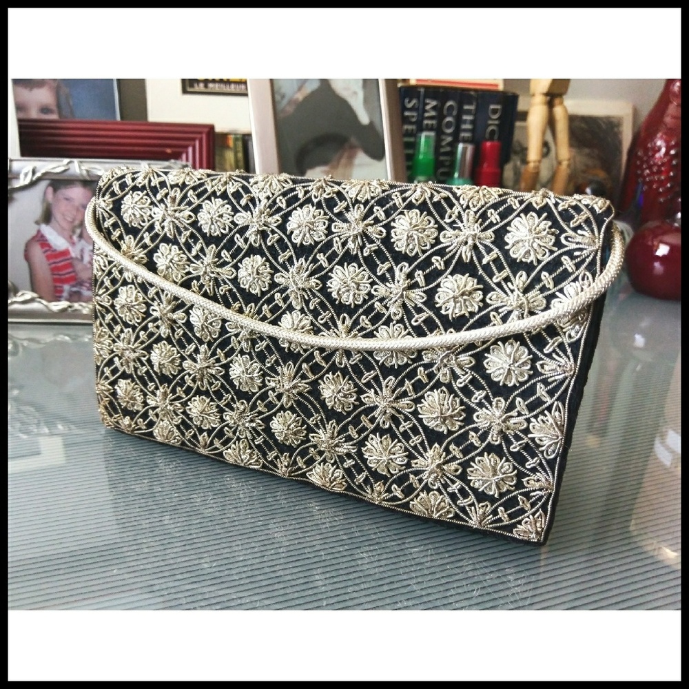 VTG Zardozi Embellished Clutch
