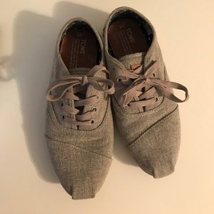 Lightly worn Toms sneakers