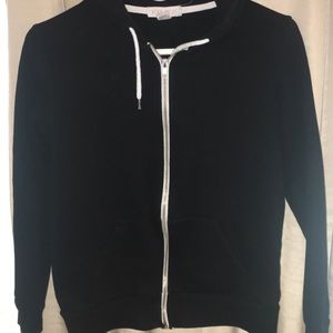 FOREVER 21- BLACK ZIP UP HOODIE