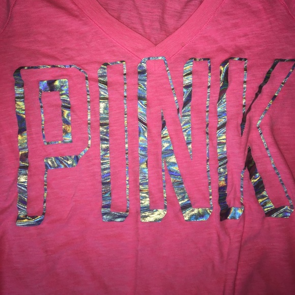 PINK Vneck, Hot pink. Size can - Picture 2 of 3