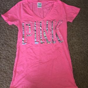 PINK Vneck, Hot pink. Size can