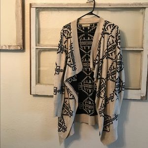 Statement piece Cardigan Urban Outfitters