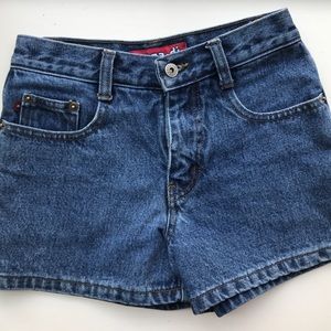 🌟 SALE 🌟 Vintage looking high rise shorts