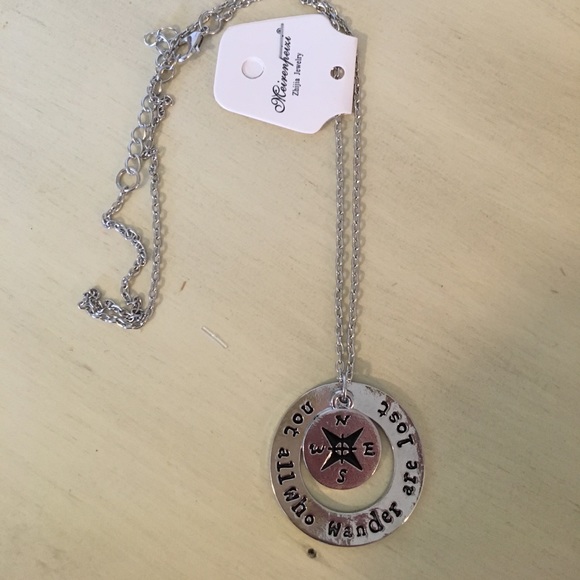 Wila Necklace NWT - Picture 3 of 4